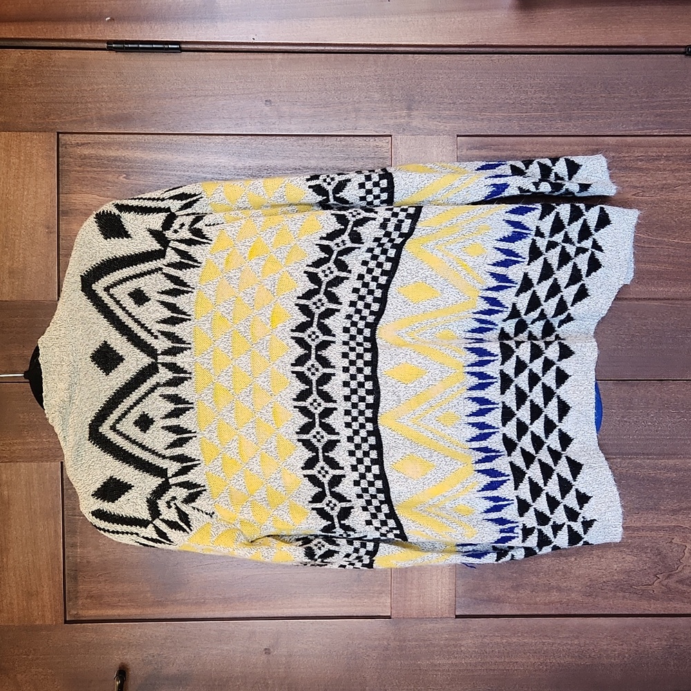 Sweater - Picture 3 of 3
